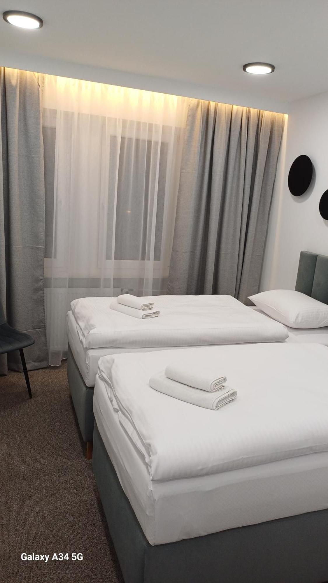 Hotel Piast Myślibórz Exteriér fotografie